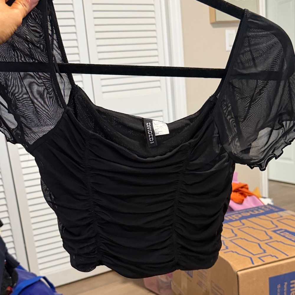 Divided Black Ruched Mesh Crop Top
